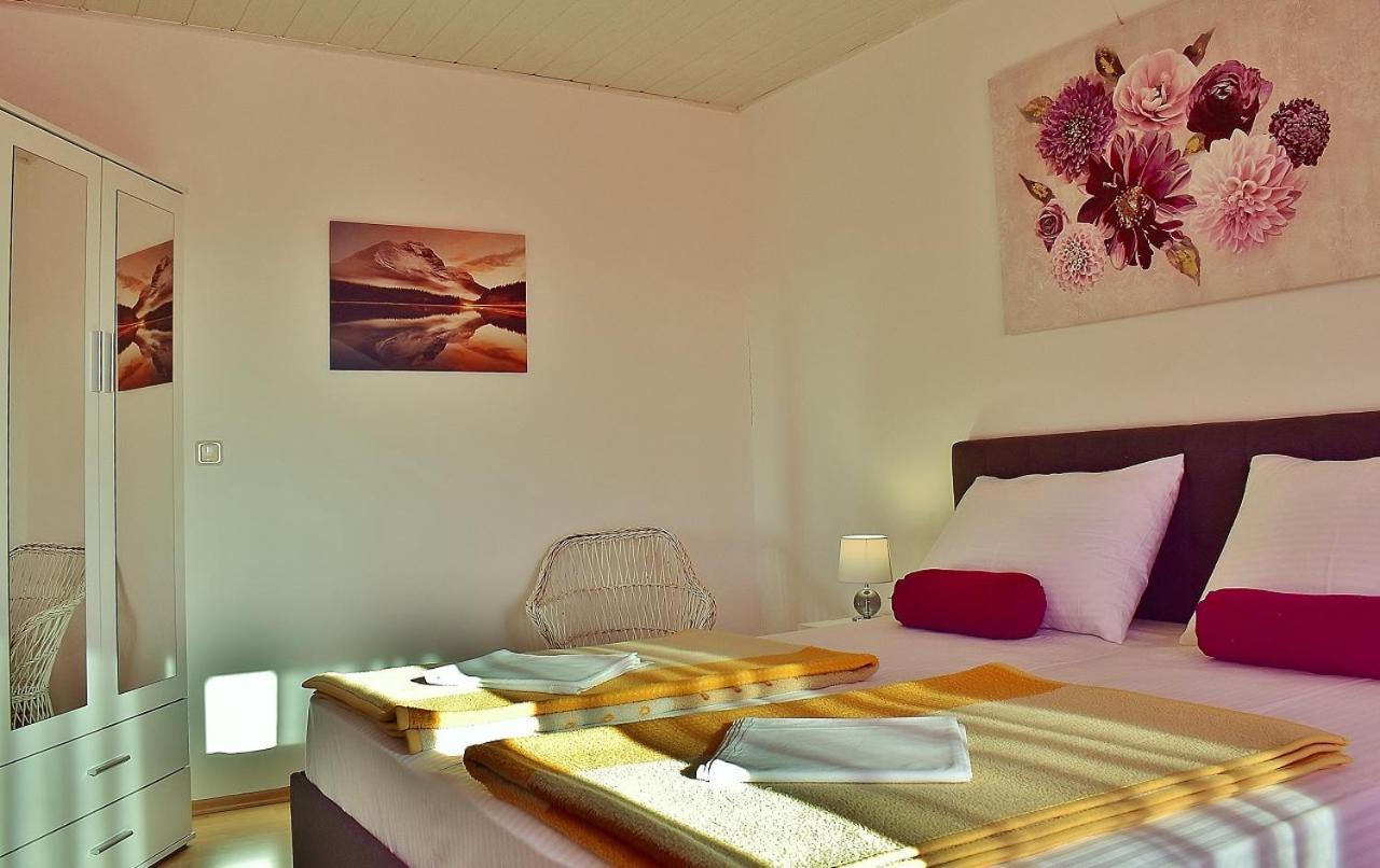 Apartments Bosiljka 라브 외부 사진