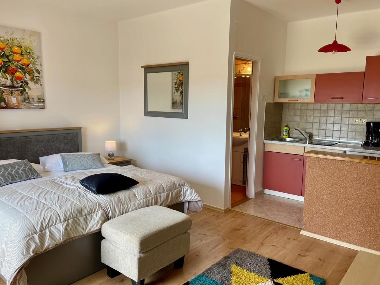 Apartments Bosiljka 라브 외부 사진