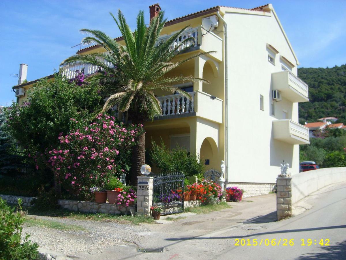 Apartments Bosiljka 라브 외부 사진