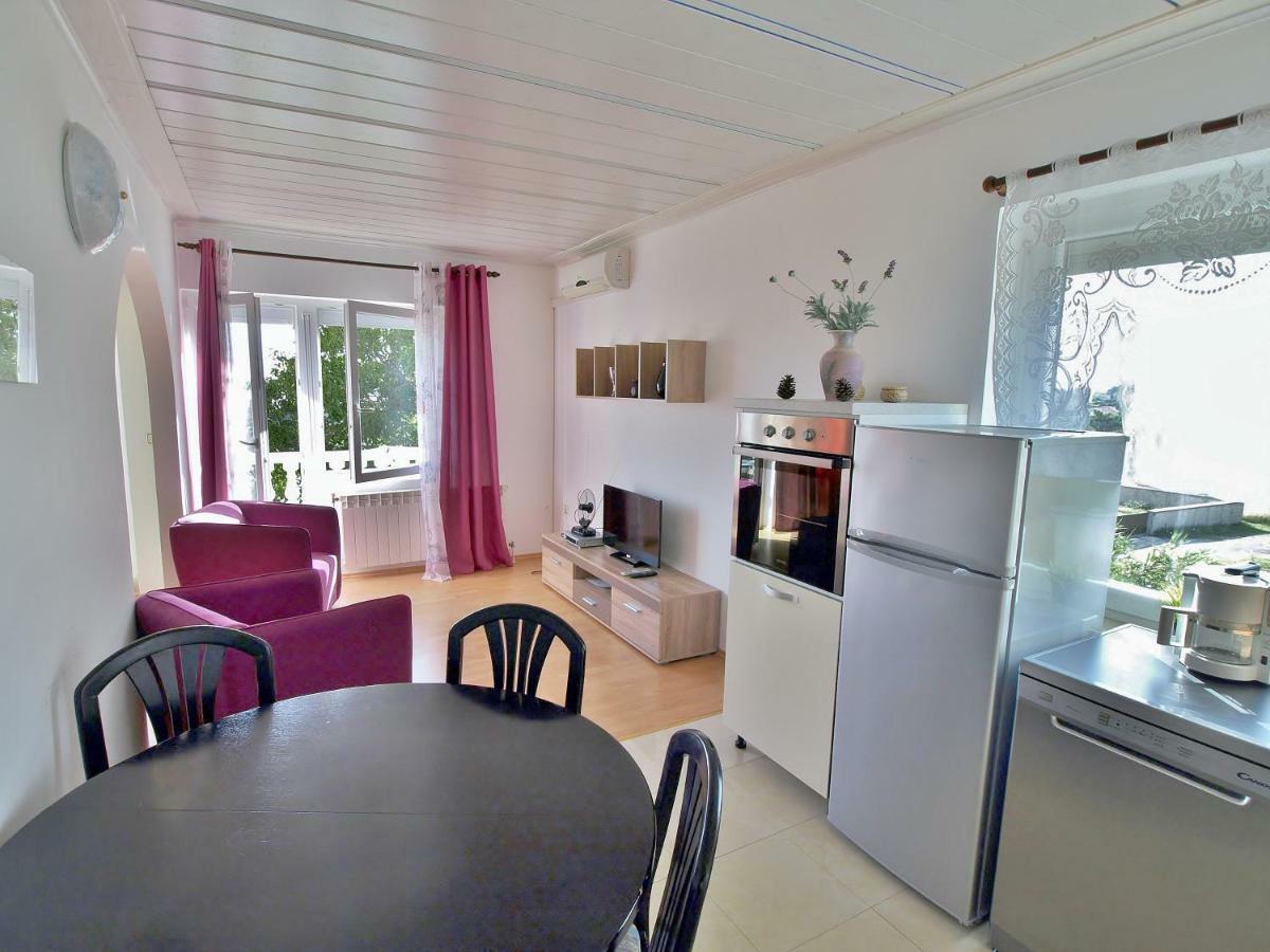 Apartments Bosiljka 라브 외부 사진